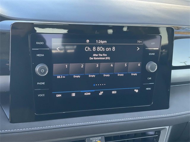 Used 2025 Volkswagen Taos SE image 10