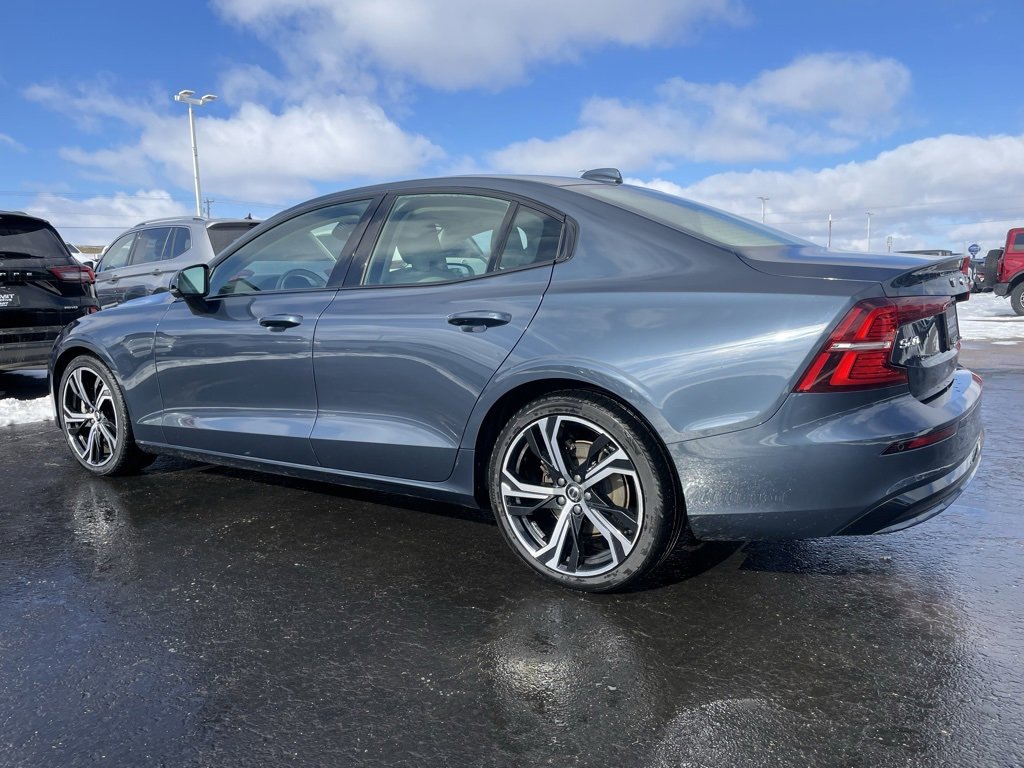 Used 2024 Volvo S60 B5 Core image 6