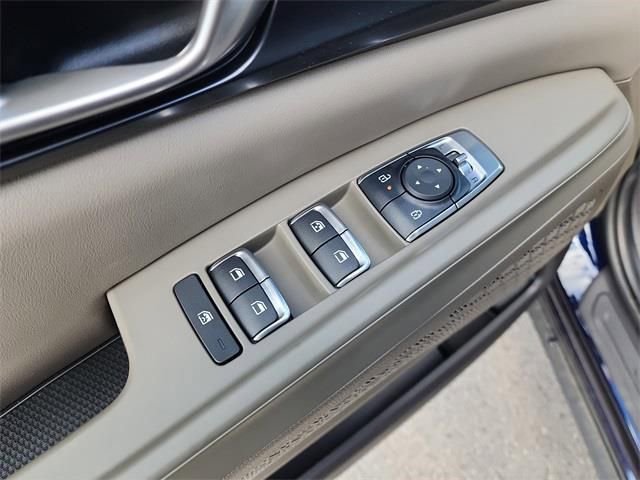 New 2026 Kia Carnival LX FWD image 11