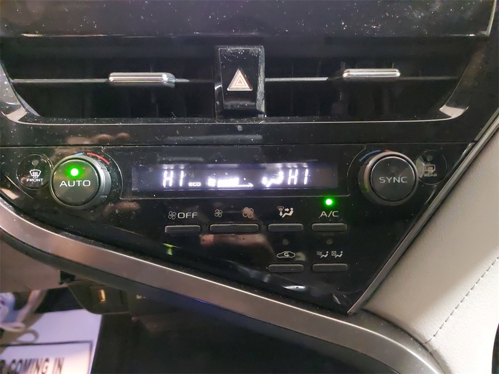 Used 2022 Toyota Camry LE image 22