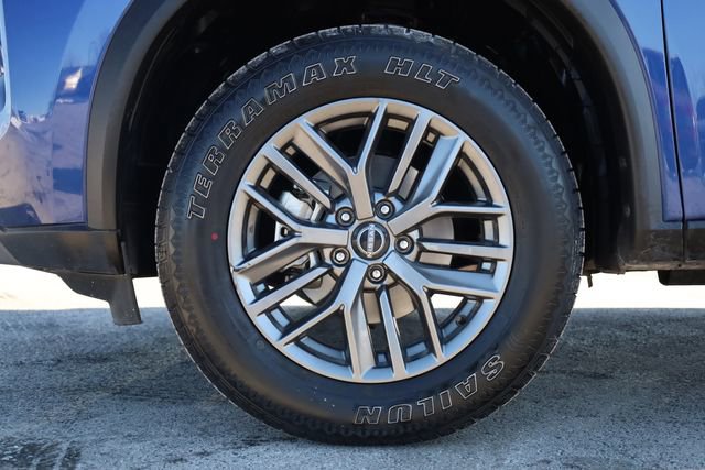 Used 2023 Nissan Rogue S image 8