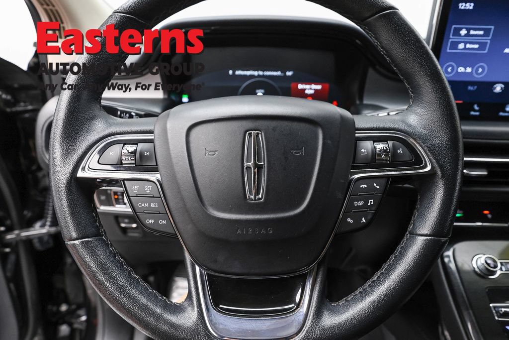 Used 2022 Lincoln Nautilus FWD image 12