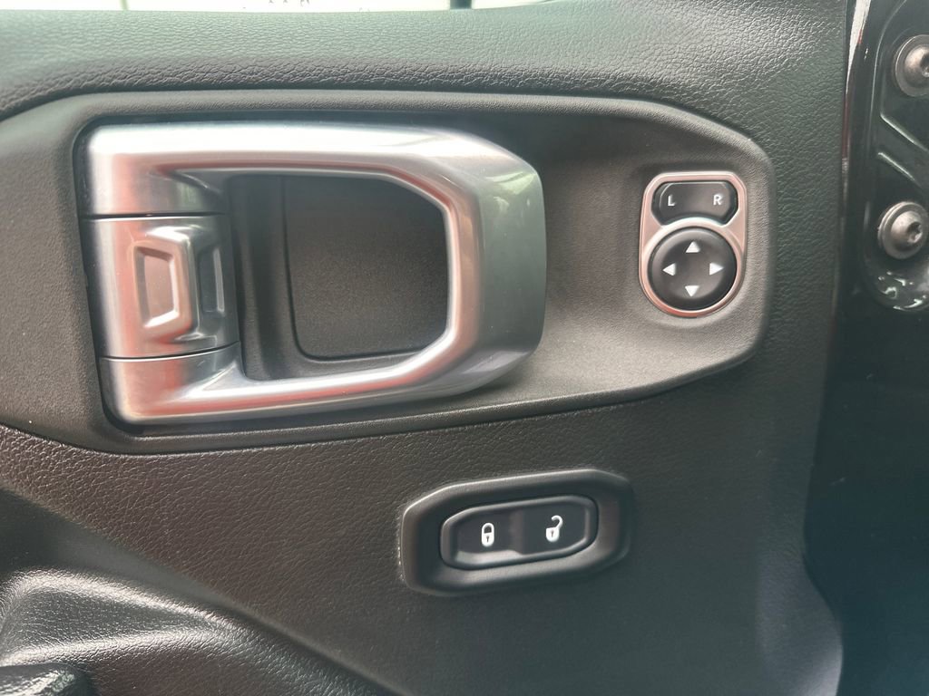 Used 2022 Jeep Wrangler Unlimited Sport image 11