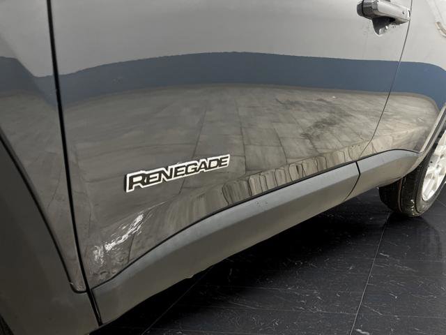Used 2022 Jeep Renegade Latitude image 31
