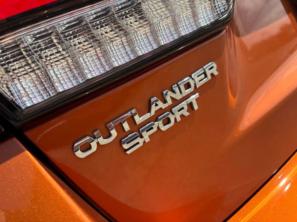 Used 2021 Mitsubishi Outlander Sport LE AWD/4WD image 9