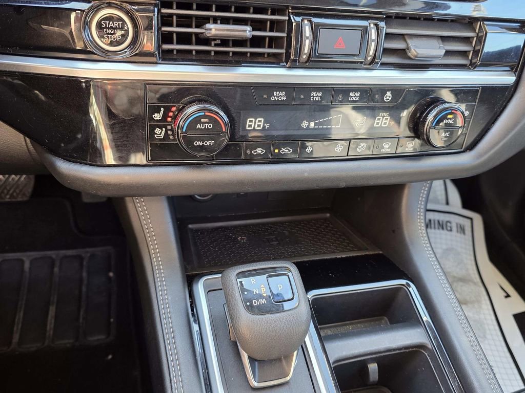 Used 2022 Nissan Pathfinder Platinum w/ Cargo Package image 11