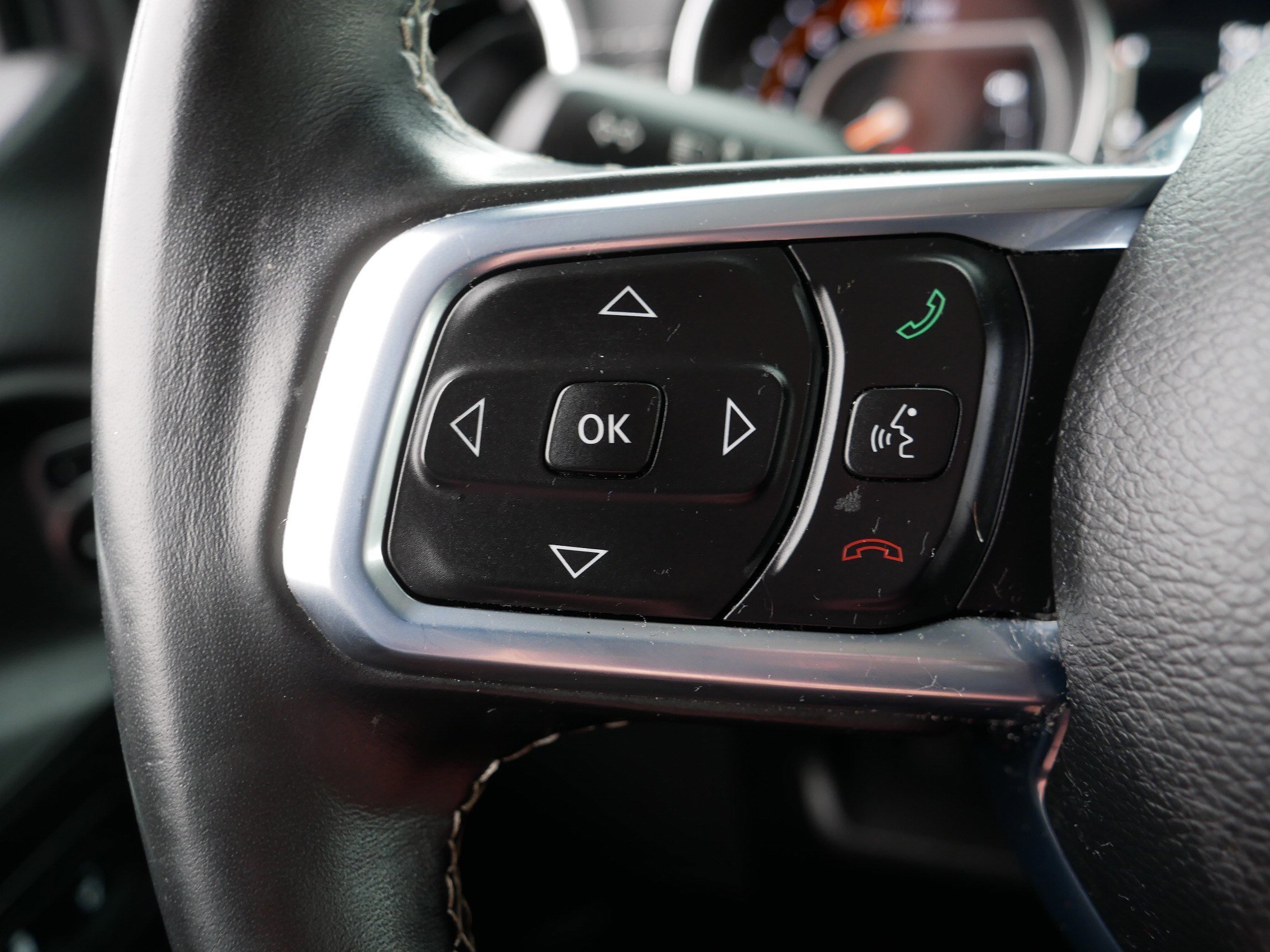 Used 2020 Jeep Wrangler Unlimited Sahara image 28