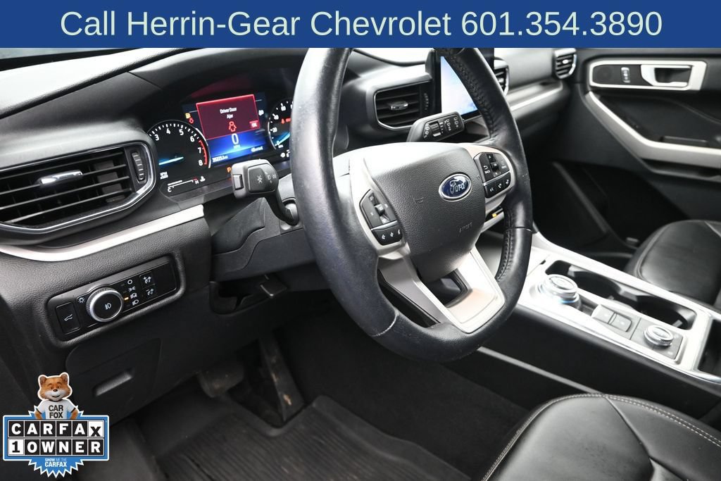 Used 2023 Ford Explorer XLT w/ Equipment Group 202A AWD/4WD image 12