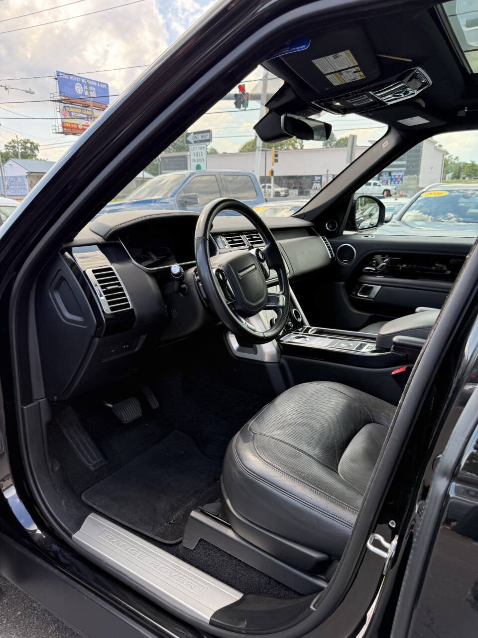 Used 2020 Land Rover Range Rover HSE AWD/4WD image 9