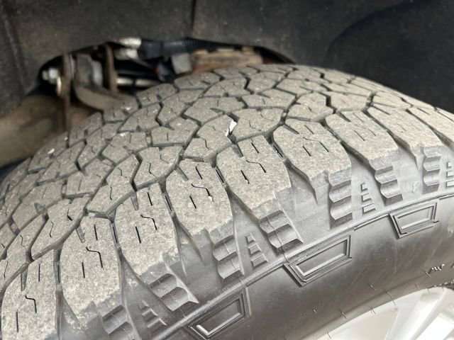 Used 2023 Chevrolet Silverado 2500 High Country w/ Z71 Off-Road Package AWD/4WD image 29