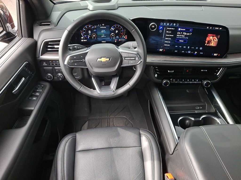 Used 2025 Chevrolet Tahoe LS RWD image 11