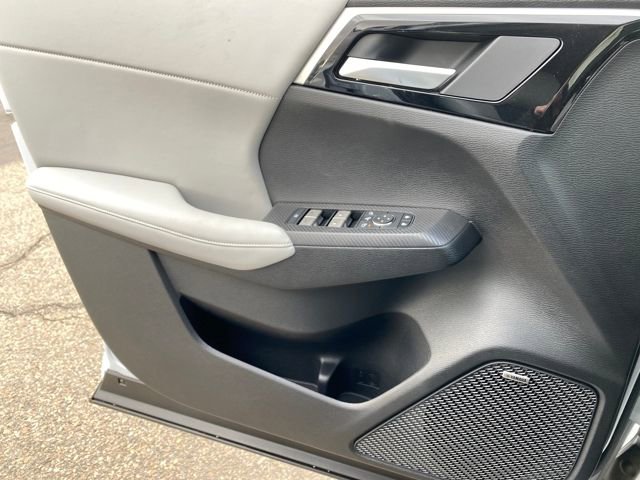 New 2026 Mitsubishi Outlander SE image 13