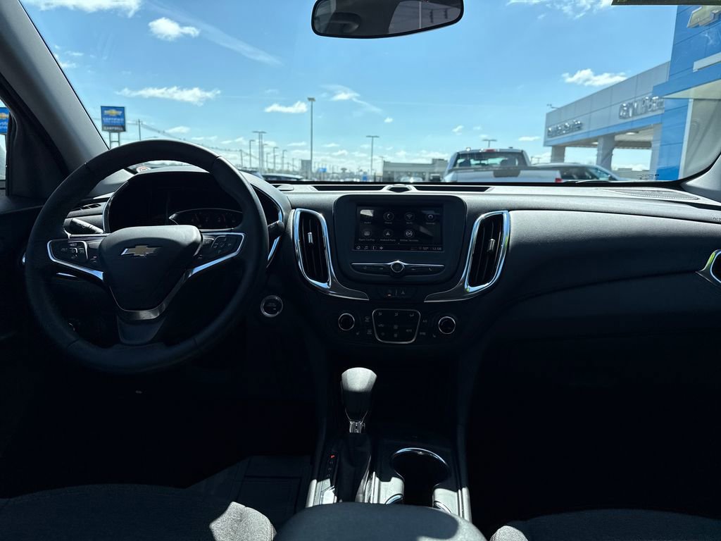 Used 2024 Chevrolet Equinox LT FWD image 14