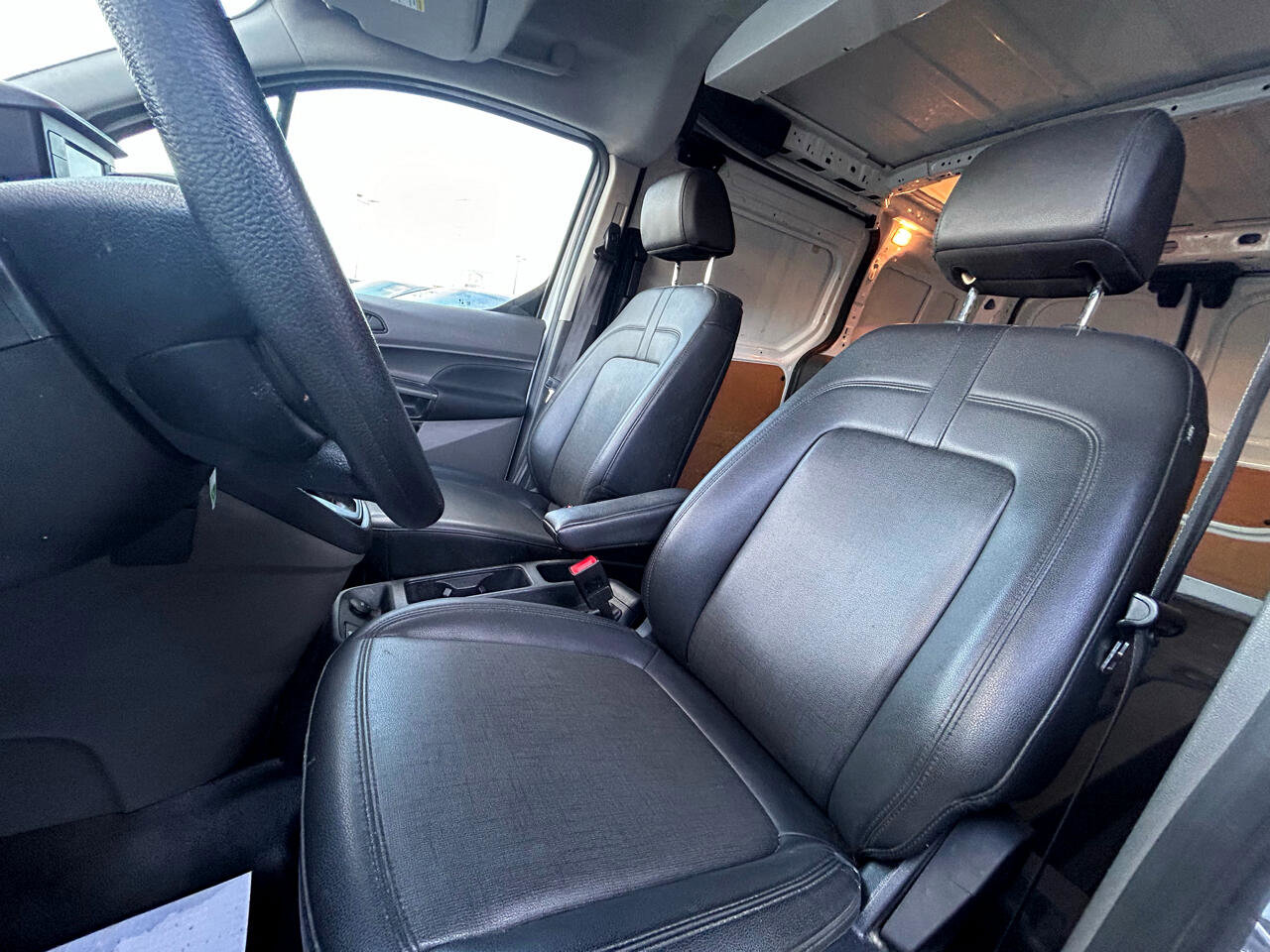 Used 2021 Ford Transit Connect XL image 14
