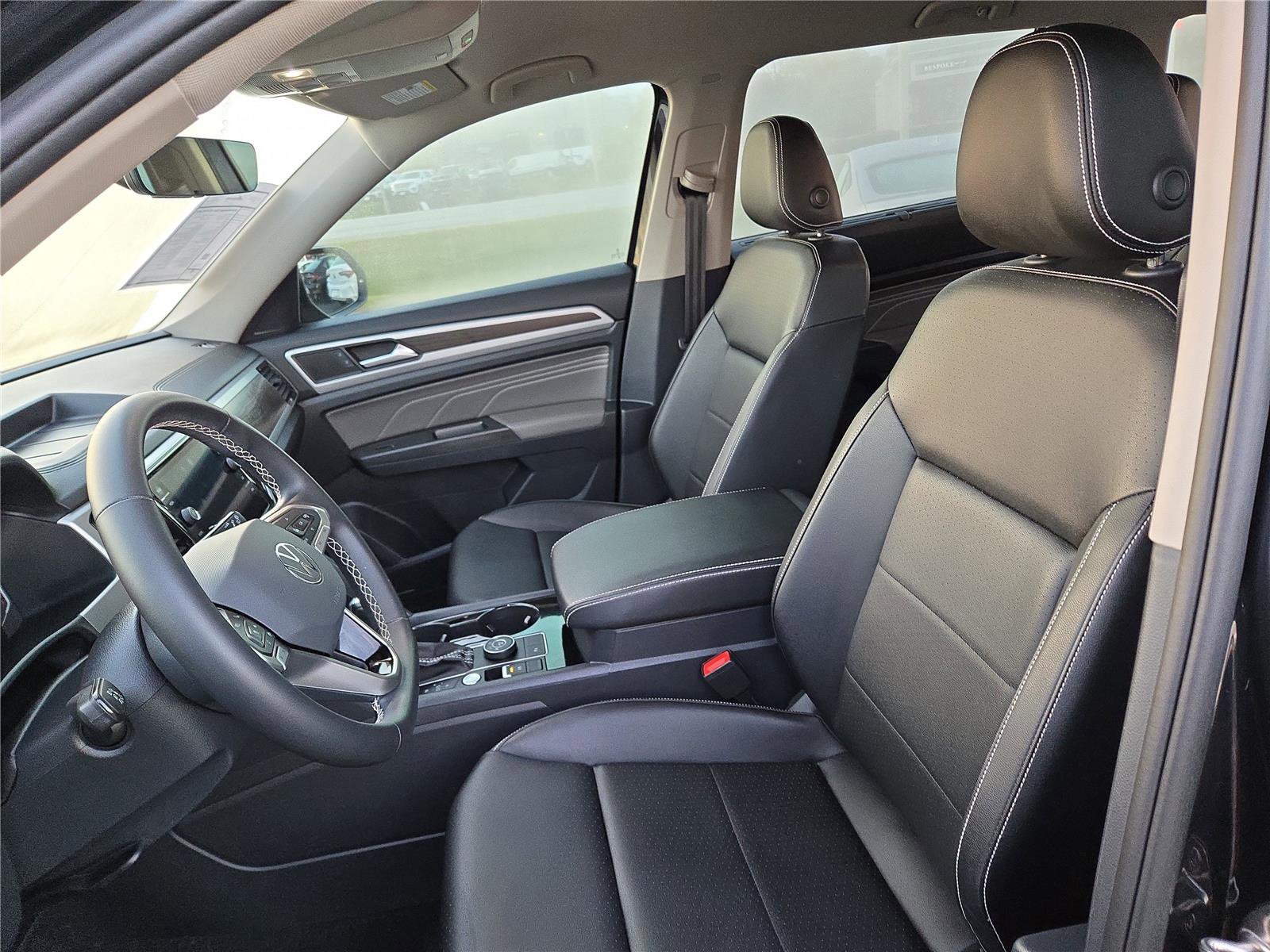 Used 2023 Volkswagen Atlas SE image 18