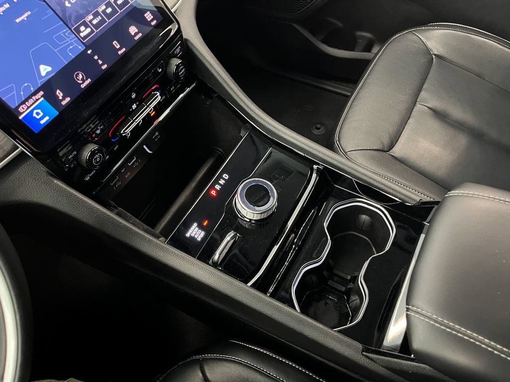 Used 2022 Jeep Grand Cherokee L Limited image 27