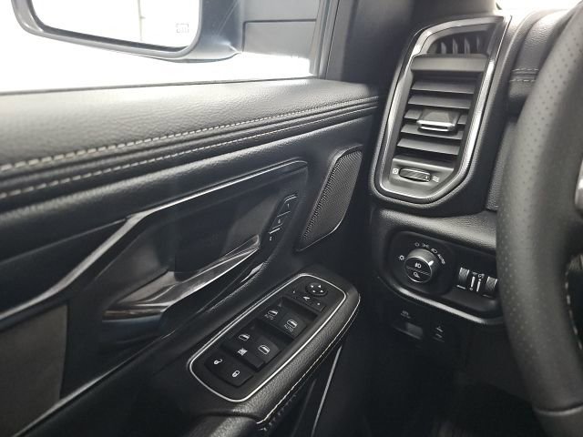 Used 2022 RAM 1500 Laramie image 25