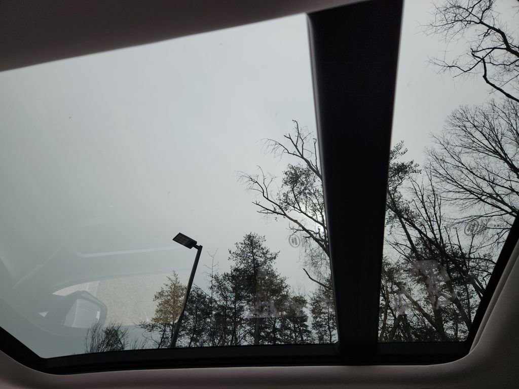 Certified 2024 Land Rover Defender 110 S image 25