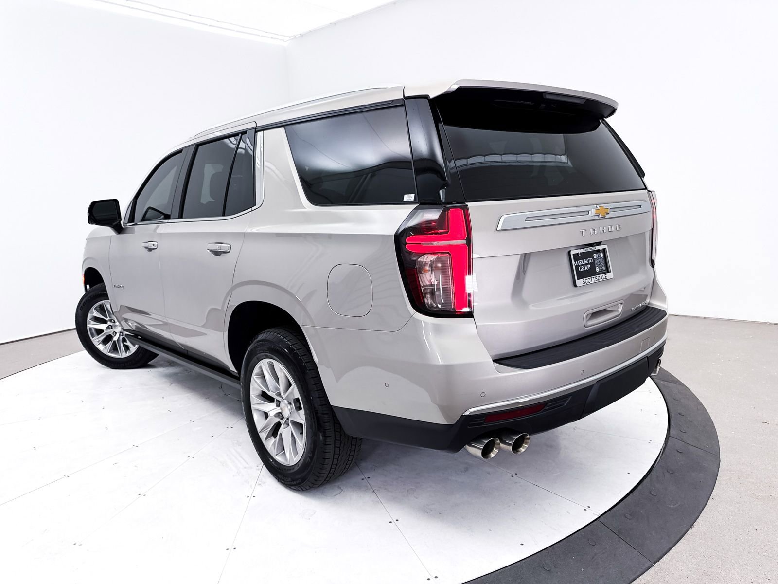 Used 2023 Chevrolet Tahoe Premier w/ Advanced Technology Package image 2