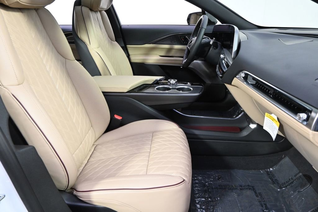 New 2025 Cadillac Lyriq Sport w/ Nappa Leather Package AWD/4WD image 16