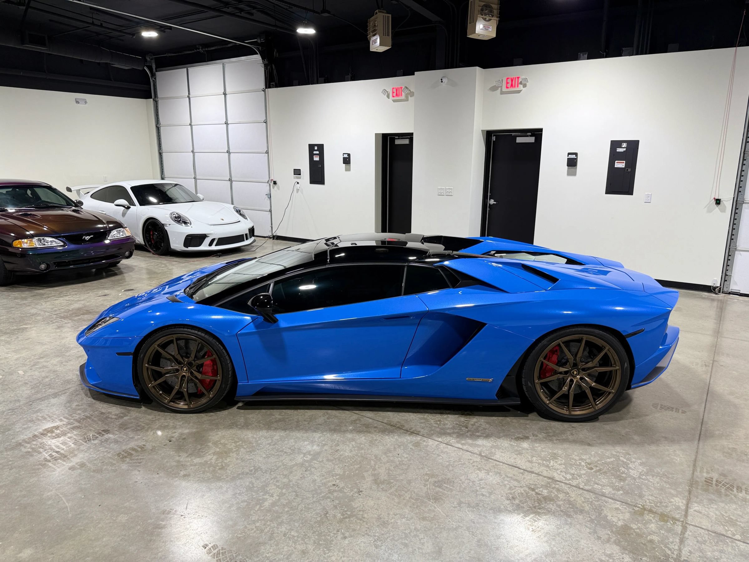 Used 2018 Lamborghini Aventador S AWD/4WD image 21