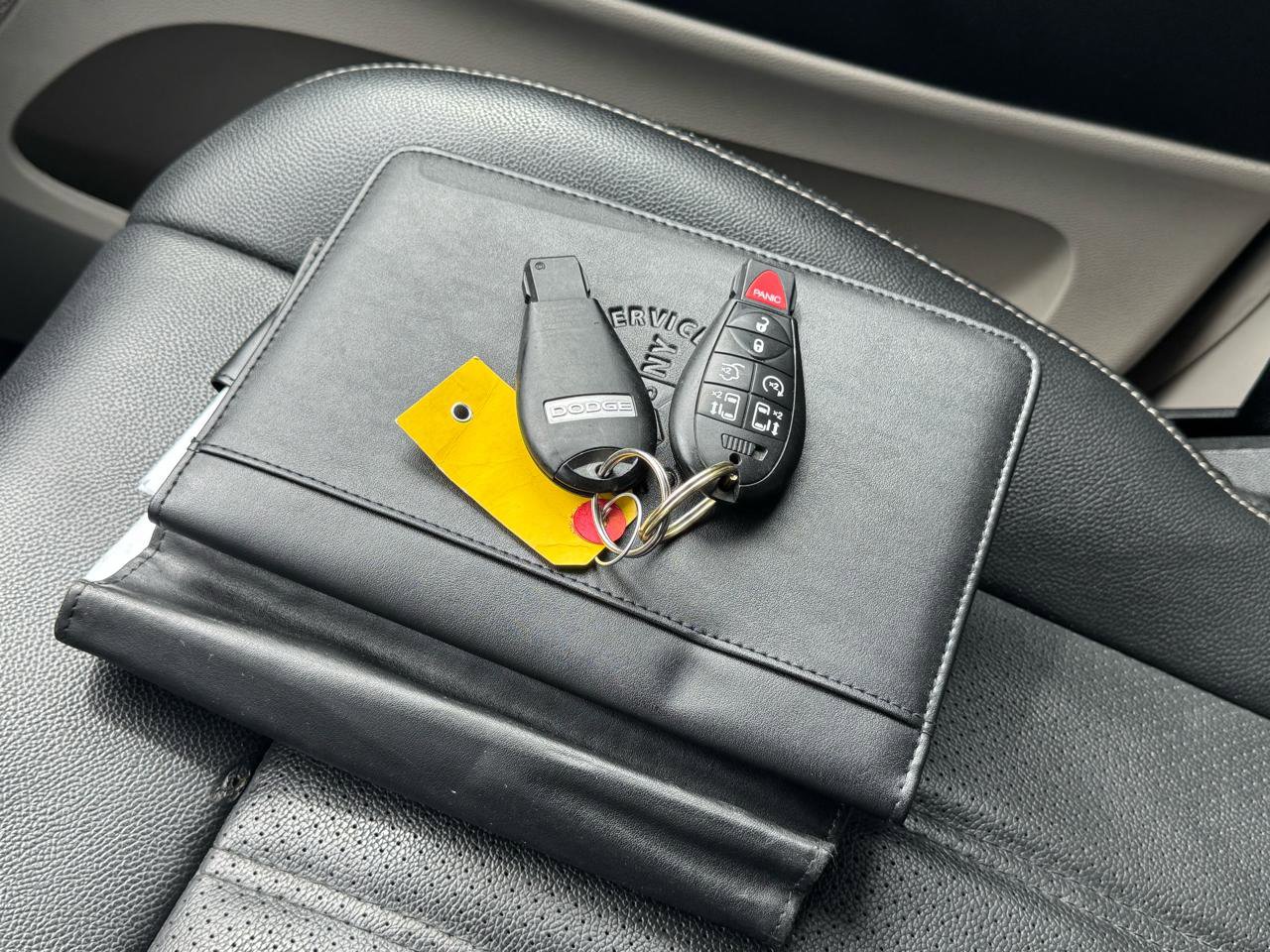 Used 2012 Chrysler Town & Country Touring-L w/ Entertainment Group #2 FWD image 37