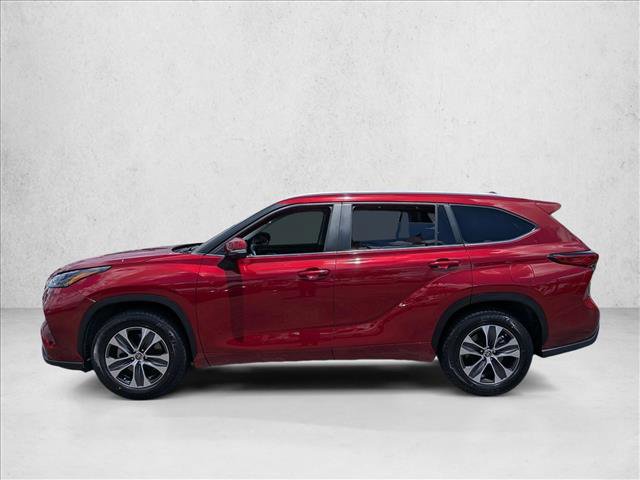 Used 2023 Toyota Highlander XLE FWD image 8