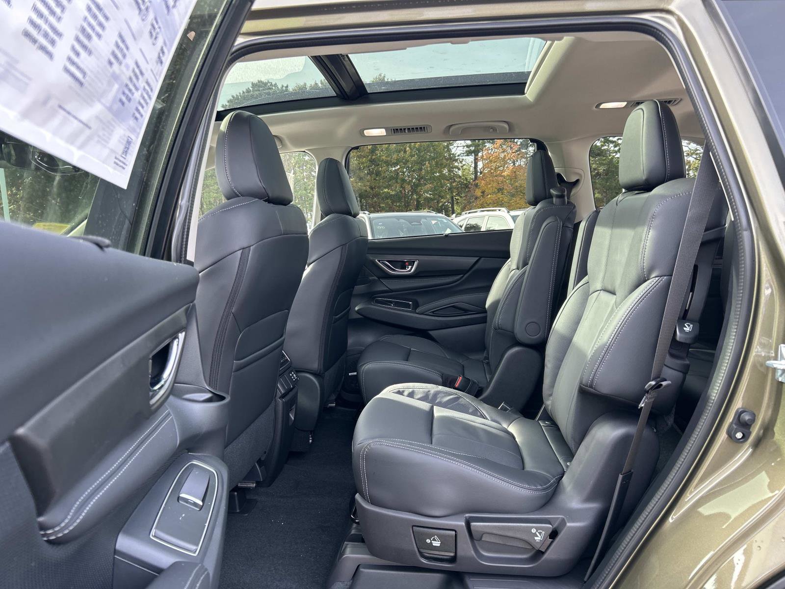 New 2025 Subaru Ascent Limited image 6