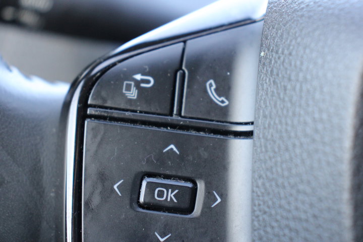 Used 2023 Toyota bZ4X Limited image 23