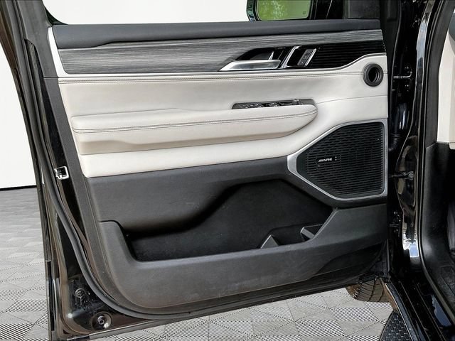Used 2024 Jeep Wagoneer Series II w/ Flexible Seating Group AWD/4WD image 20