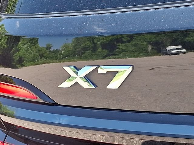 Used 2024 BMW X7 xDrive40i w/ M Sport Package AWD/4WD image 41