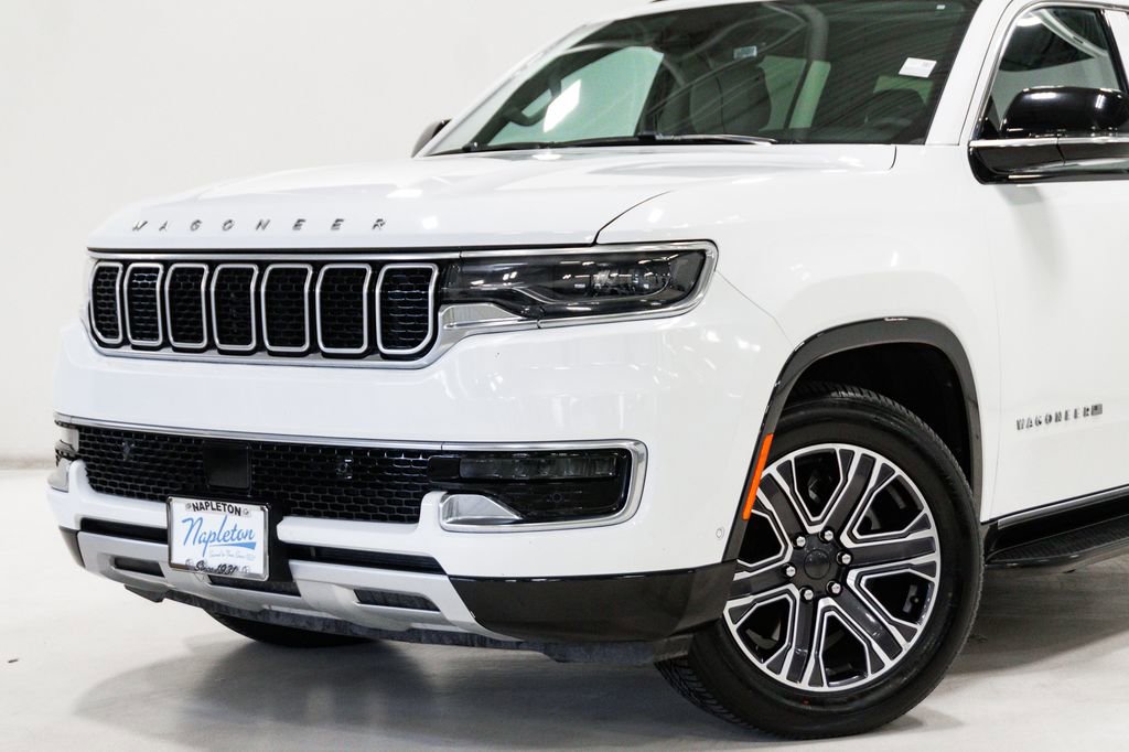 Certified 2024 Jeep Wagoneer L Series II w/ Flexible Seating Group AWD/4WD image 2