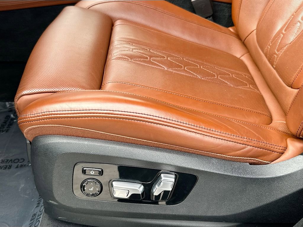 Used 2021 BMW ALPINA XB7 AWD/4WD image 20