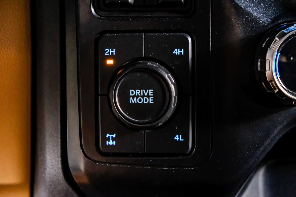 Used 2024 Ford F250 Lariat w/ Sport Appearance Package AWD/4WD image 26