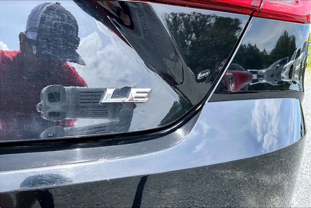 Used 2025 Toyota Camry LE FWD image 24