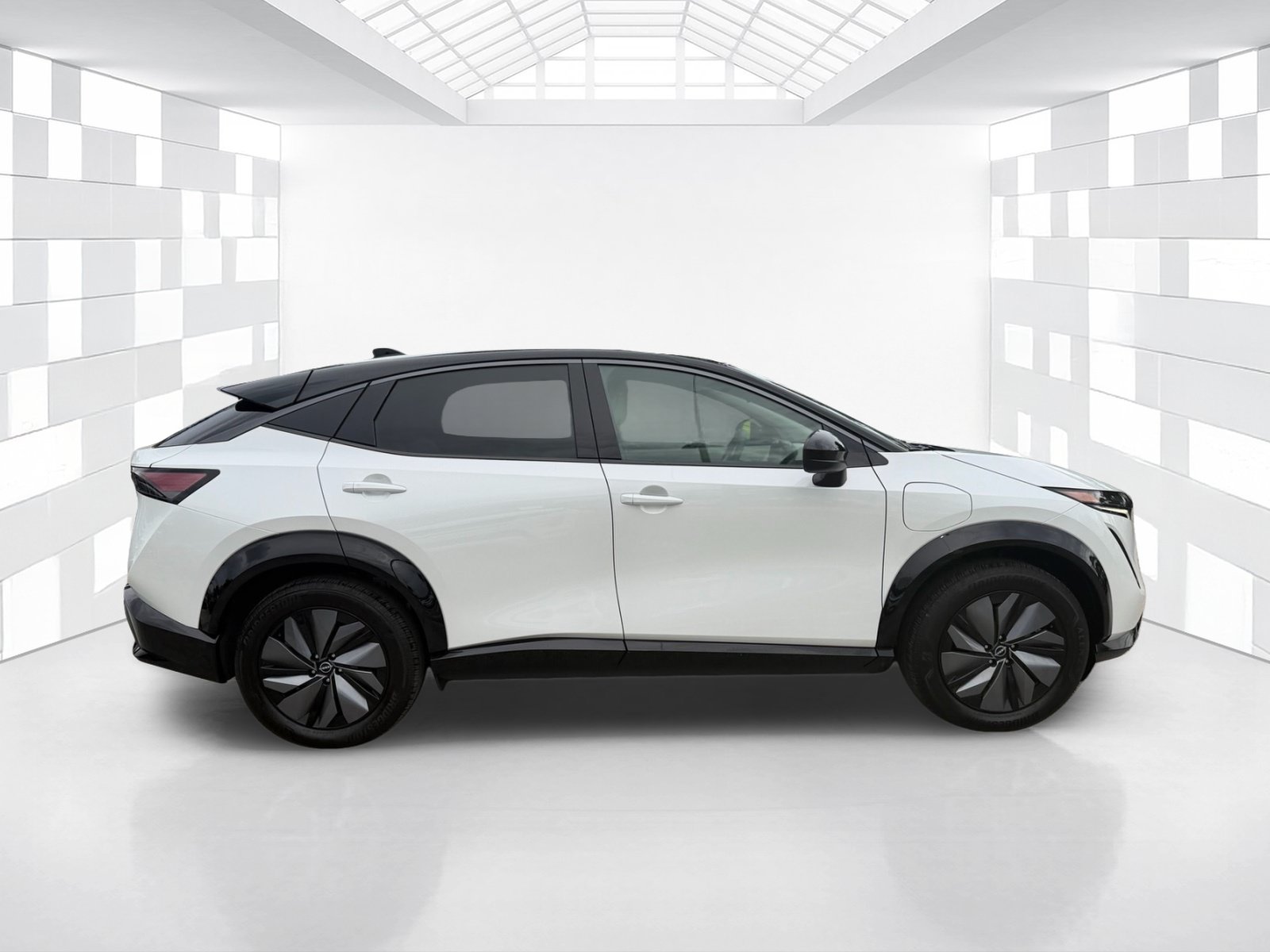 Certified 2025 Nissan Ariya AWD image 8
