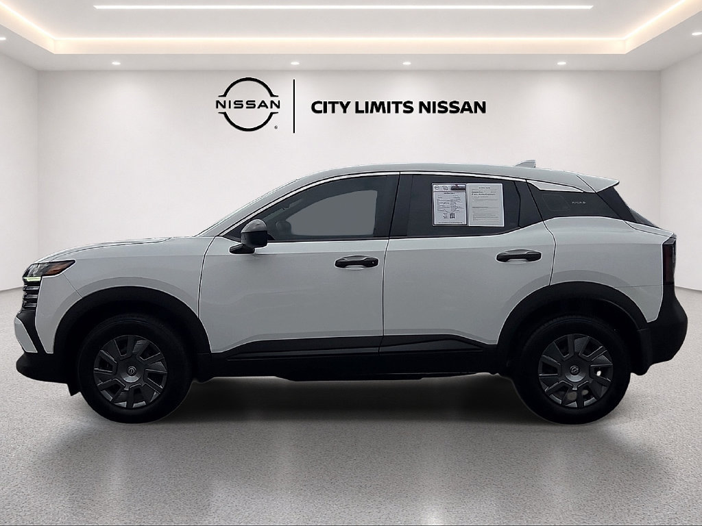 Used 2025 Nissan Kicks S FWD image 3