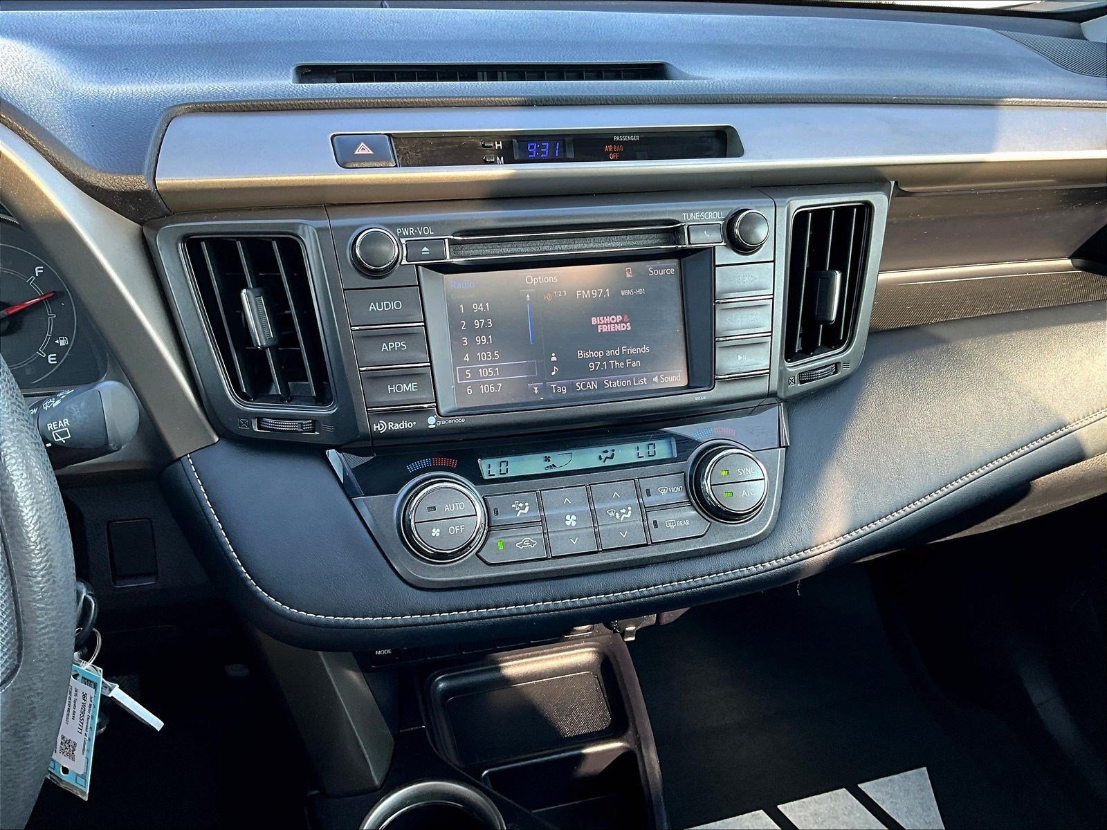 Used 2015 Toyota RAV4 XLE AWD/4WD image 14
