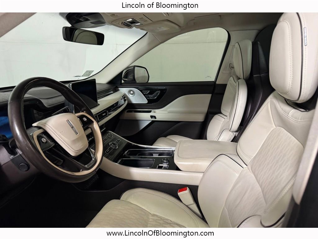 Used 2022 Lincoln Aviator Black Label Grand Touring w/ Class IV Trailer Tow Package AWD/4WD image 32
