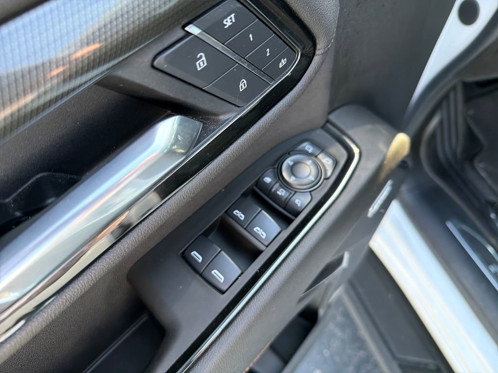 Certified 2025 GMC Sierra 2500 AT4 w/ AT4 Premium Plus Package AWD/4WD image 17