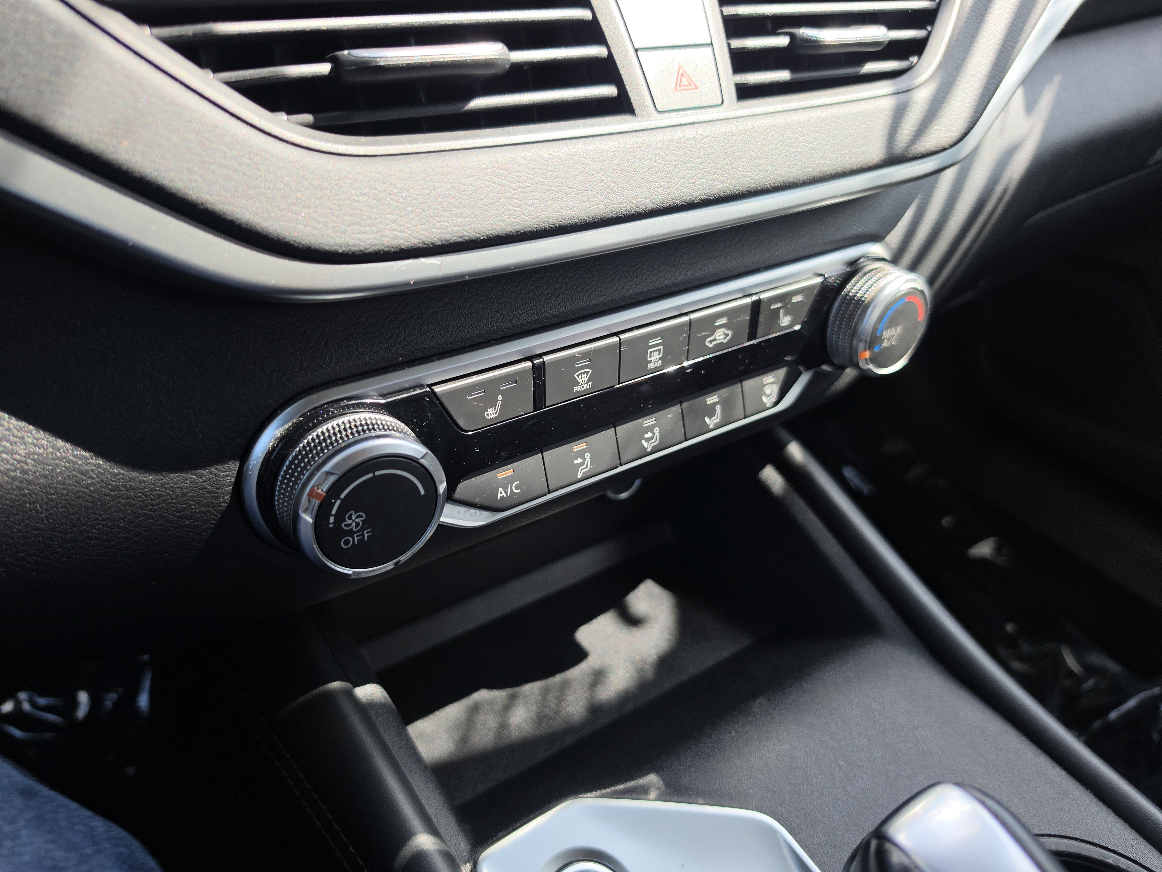 Used 2019 Nissan Altima 2.5 SR w/ SR Premium Package FWD image 21
