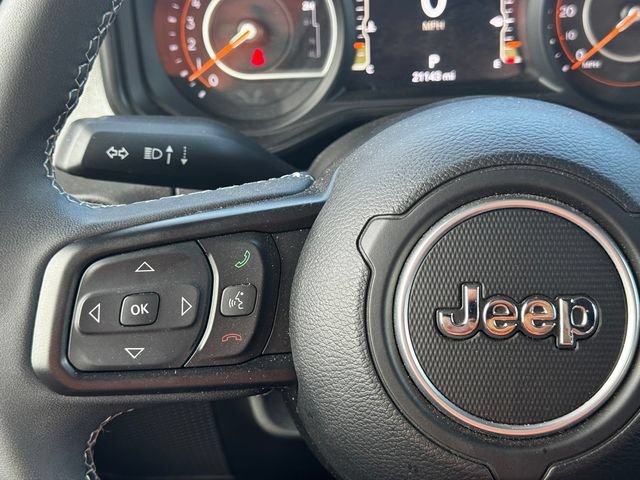 Certified 2025 Jeep Gladiator Mojave AWD/4WD image 24