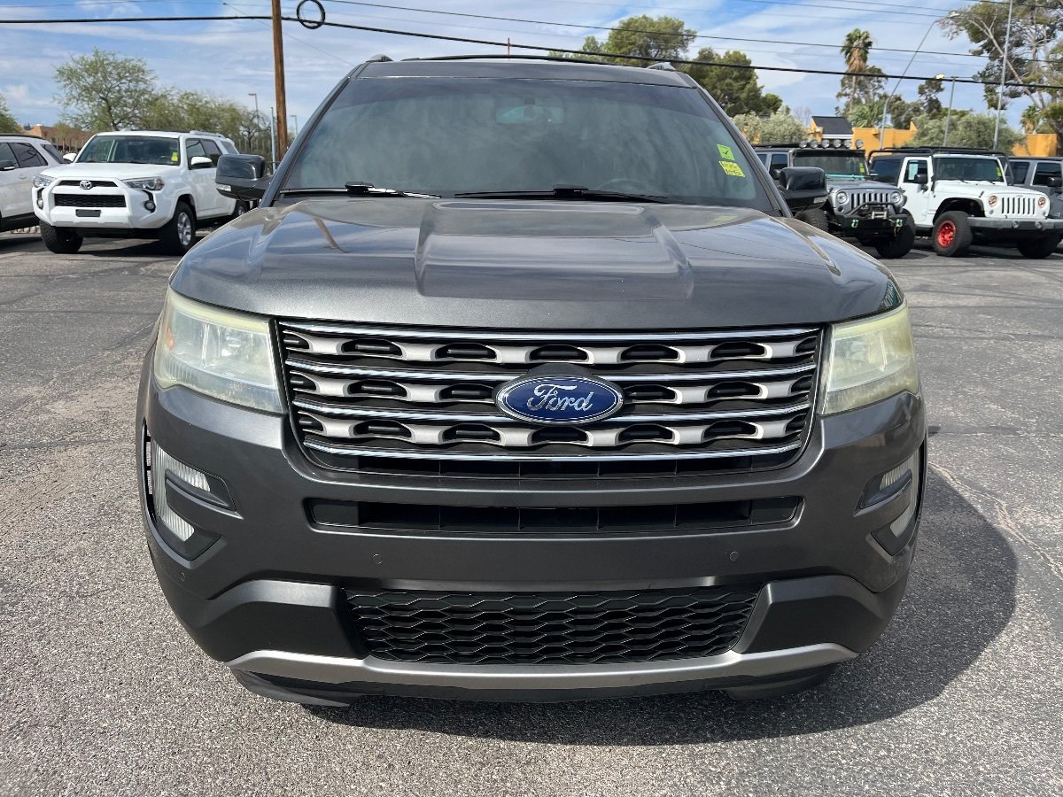 Used 2016 Ford Explorer XLT w/ Equipment Group 202A FWD image 12