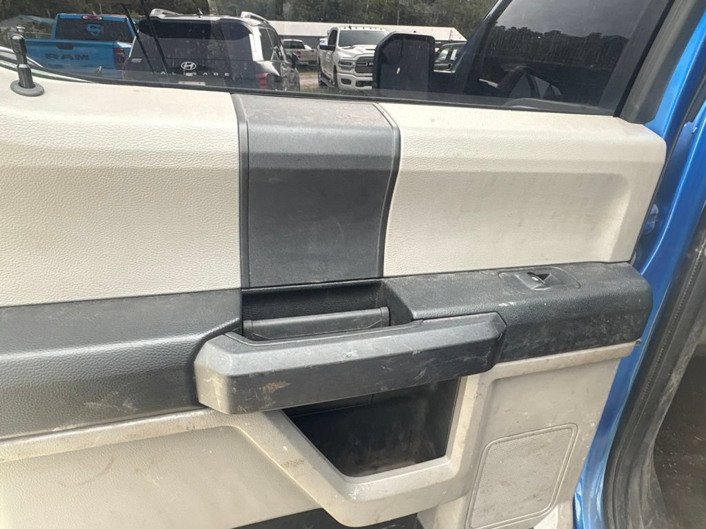 Used 2016 Ford F150 XL w/ Equipment Group 101A Mid AWD/4WD image 13