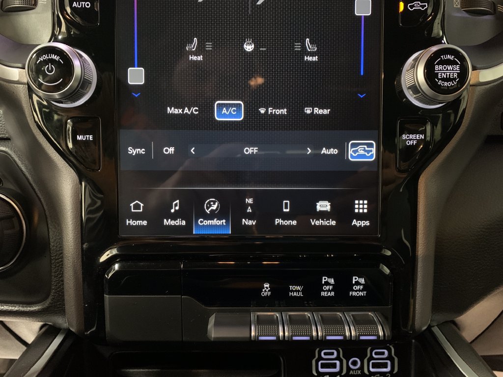 Used 2023 RAM 1500 Big Horn AWD/4WD image 10