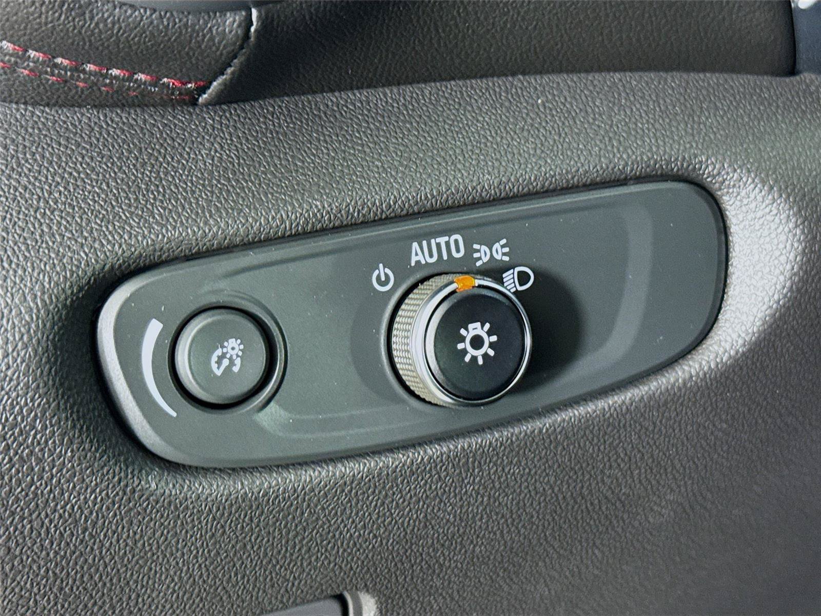 Used 2024 Chevrolet Blazer RS AWD/4WD image 12