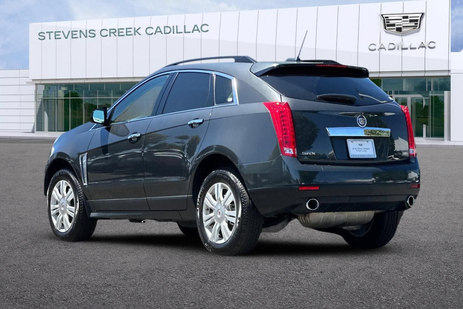 Used 2016 Cadillac SRX FWD image 5