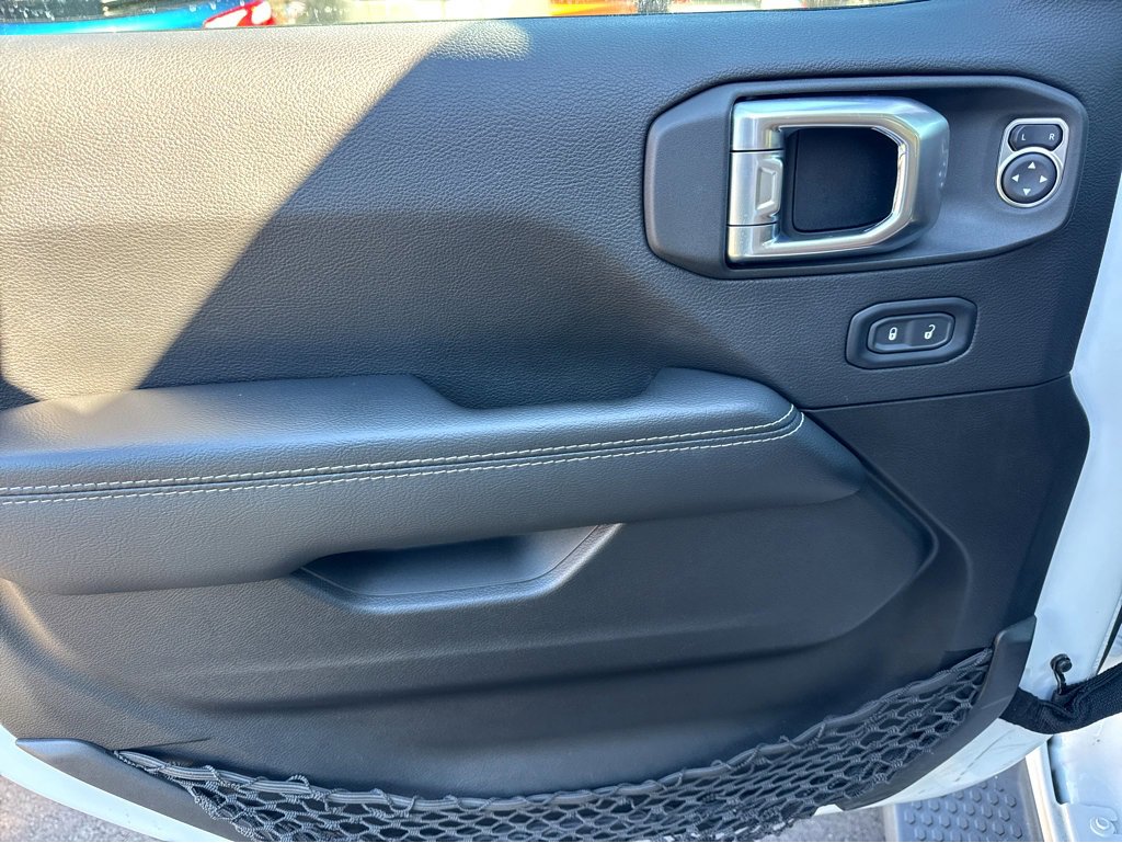 Used 2022 Jeep Wrangler Unlimited Sahara w/ Cold Weather Group image 12