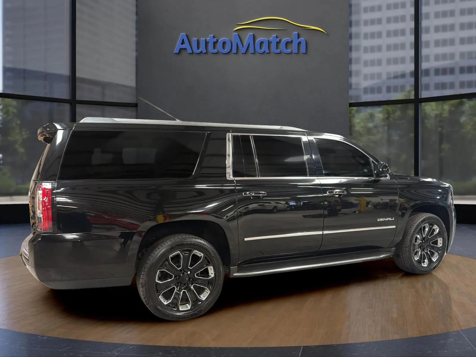 Used 2018 GMC Yukon XL Denali w/ Open Road Package image 11