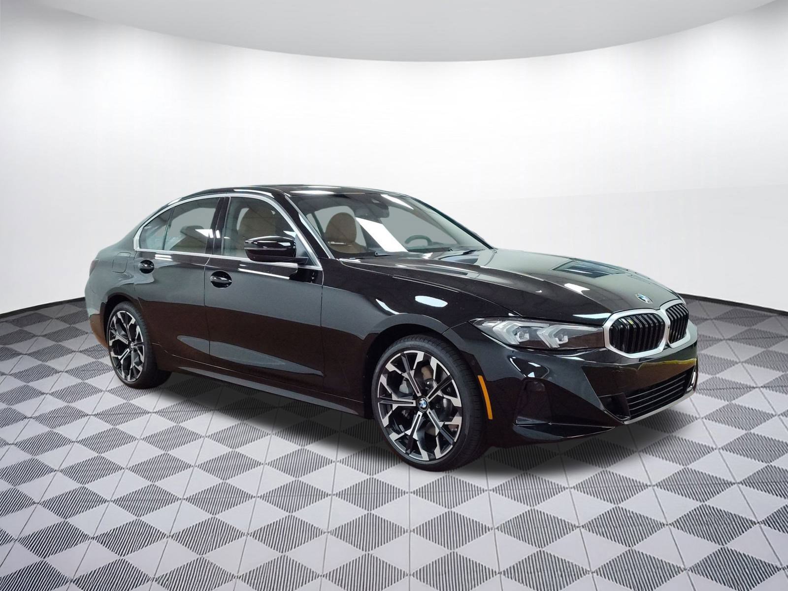 Used 2025 BMW 330i xDrive Sedan w/ Premium Package image 7